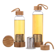 Bouteilles d&#39;eau d&#39;infuseur de thé en verre avec couvercle en bambou écologique avec deux ouvertures